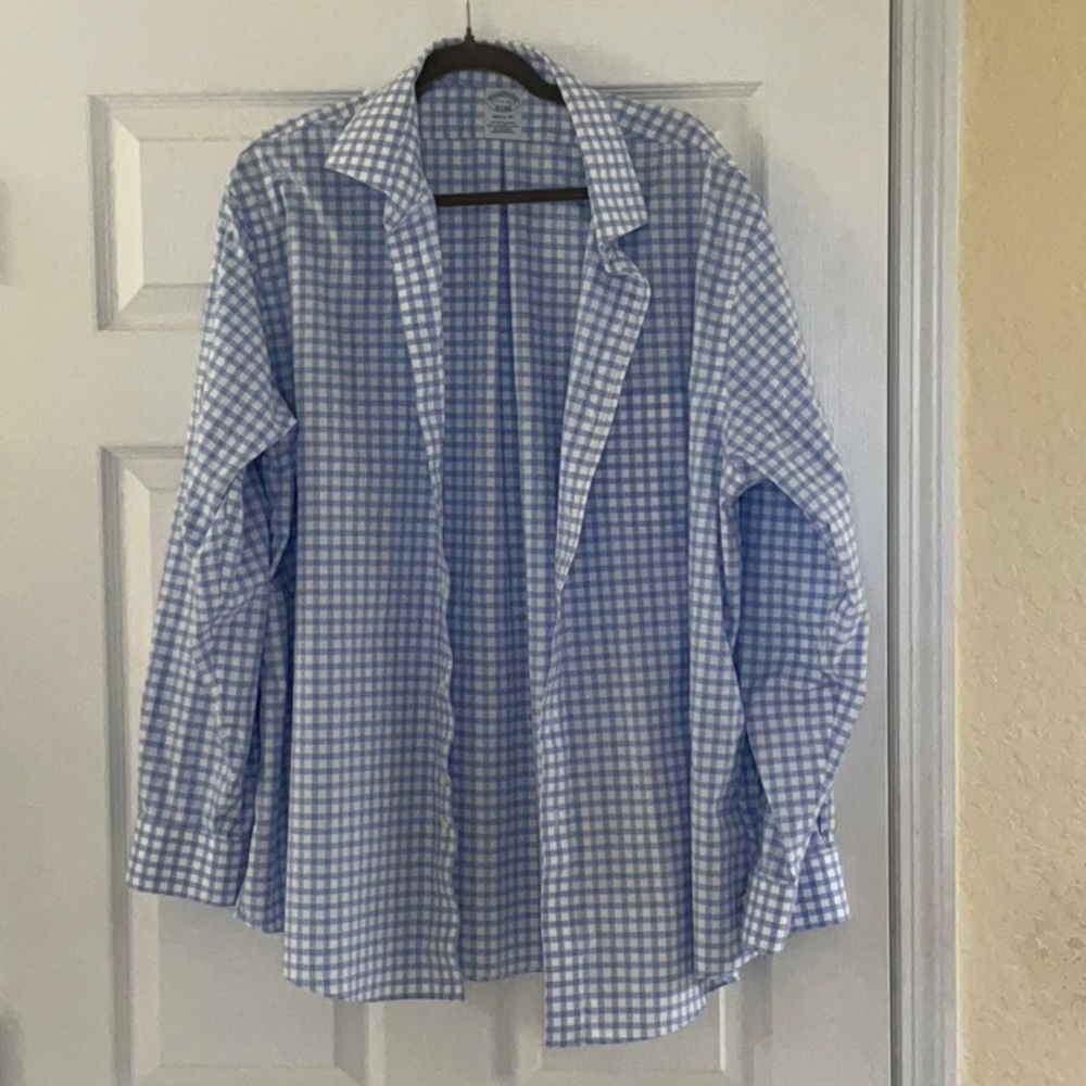 Brooks Brothers Men’s Dress Shirt 17 1/2 - 35